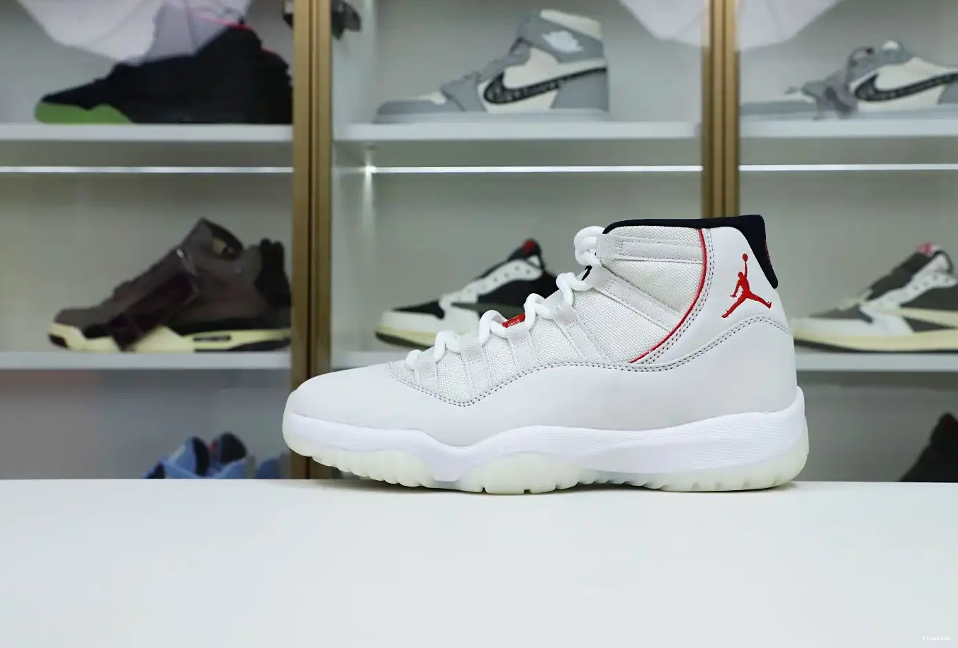 JORDAN XI AIR RETRO PLATINUM TINT 11 0628